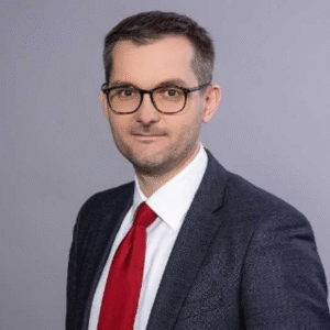 Marek Niedużak Former CEO of Pekao Investment Banking, Poland Director of EIES